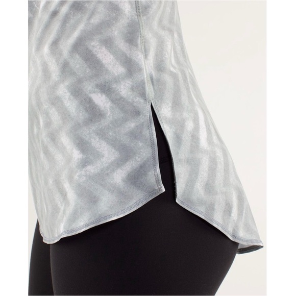 Lululemon Athletica Venus Blazer Fossil Tank Top - Picture 7 of 12